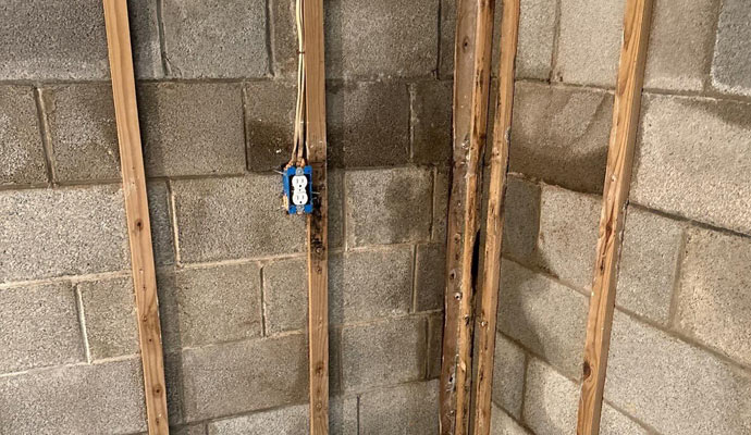 Leaked basement wall