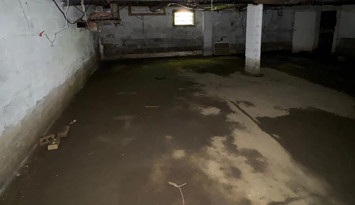 Leaking water in the basement